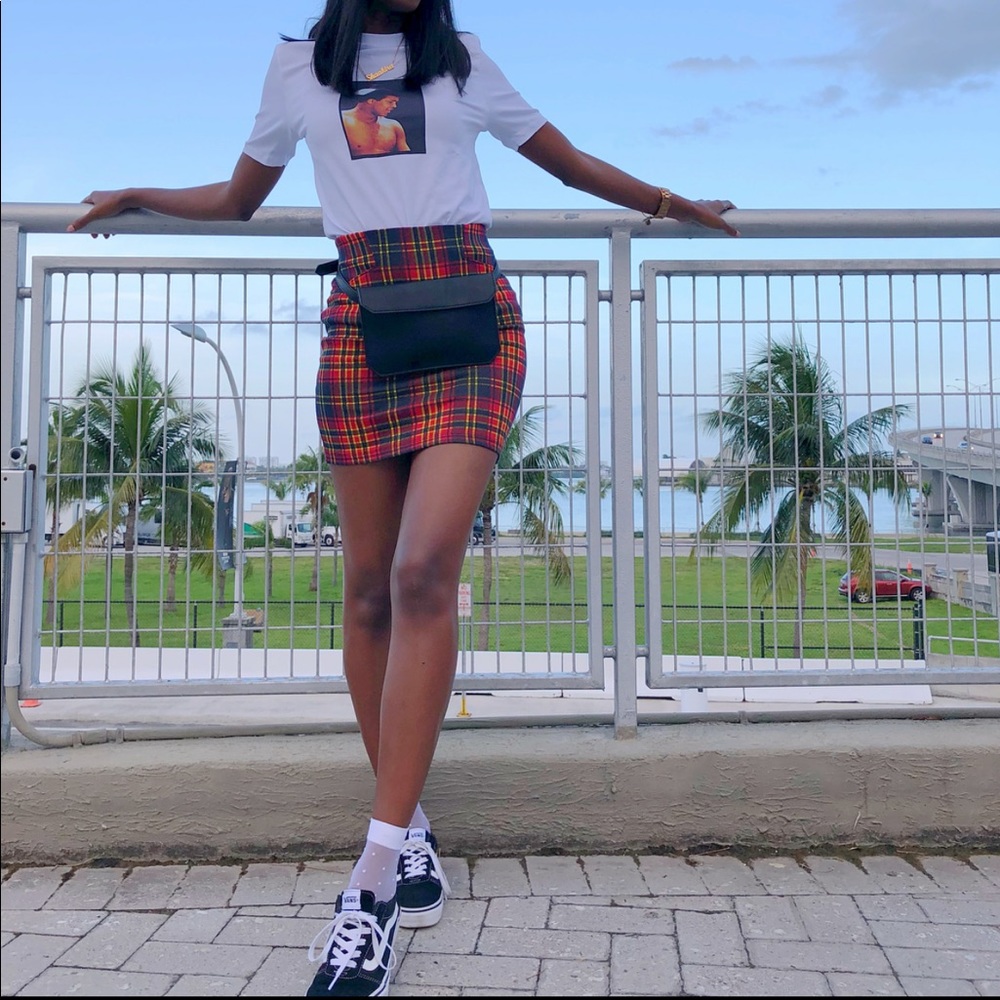 Plaid mini skirt - Picture 2 of 2